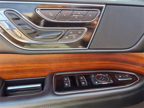 Used 2019 Lincoln Navigator Reserve w/ Cargo Package image 8