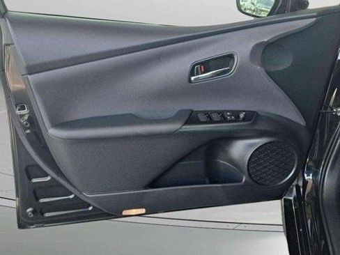 Used 2022 Toyota Prius Prime XLE image 10