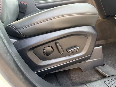 Used 2026 Ford Explorer Active w/ Active Comfort Package AWD/4WD image 43