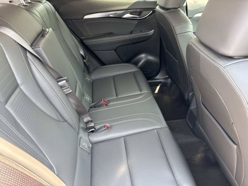 Used 2025 Buick Envision Preferred AWD/4WD image 33