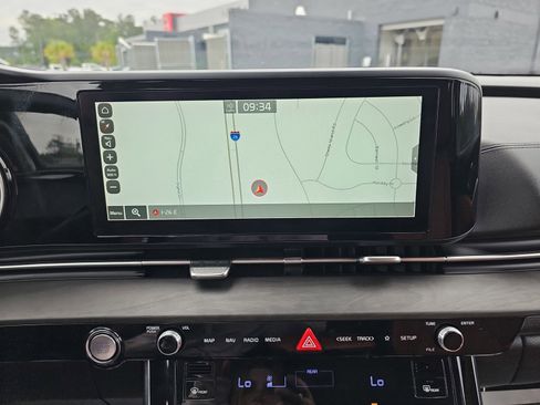 Used 2022 Kia Carnival SX FWD image 25