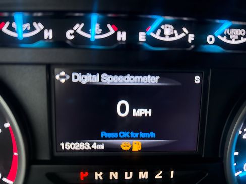 Used 2017 Ford F350 XLT w/ XLT Premium Package image 16