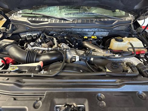 Used 2017 Ford F250 Platinum w/ Platinum Ultimate Package AWD/4WD image 60
