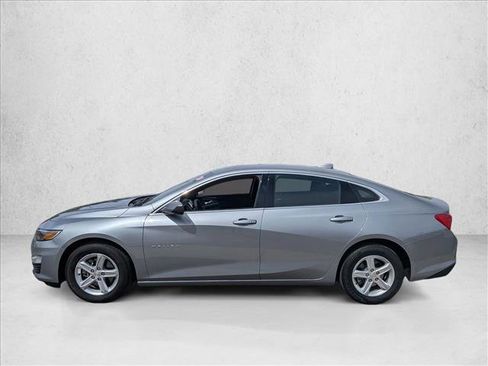 Used 2024 Chevrolet Malibu LT image 9