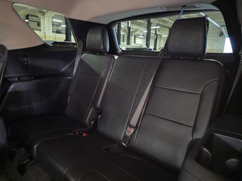 Used 2020 Chevrolet Traverse RS w/ LPO, Cargo Package FWD image 12