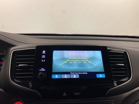 Used 2022 Honda Pilot Sport image 11