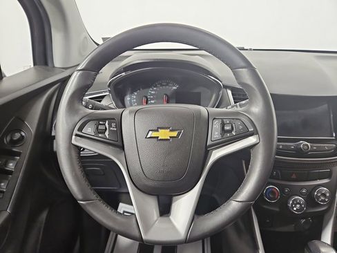 Used 2022 Chevrolet Trax LT w/ Driver Confidence Package AWD/4WD image 15