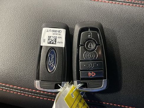 New 2026 Ford Escape ST-Line w/ Cold Weather Package AWD/4WD image 32