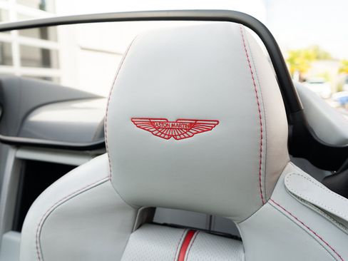 Used 2015 Aston Martin V8 Vantage GT RWD image 13
