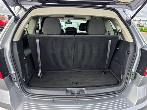 Used 2020 Dodge Journey SE w/ SE Popular Equipment Group FWD image 18