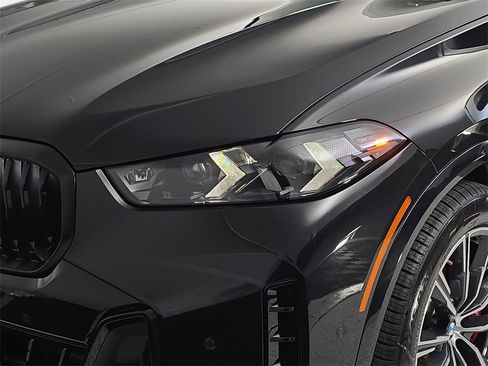 New 2026 BMW X5 xDrive50e w/ Executive Package image 31