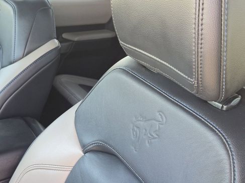 Used 2022 Ford Bronco Wildtrak image 17