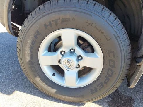 Used 2004 Nissan Xterra XE AWD/4WD image 8