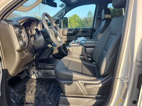 New 2026 GMC Sierra 2500 Pro image 14