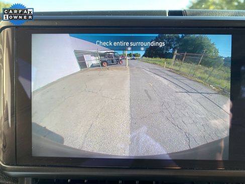 Used 2024 Jeep Wrangler Unlimited Sahara image 35