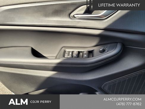 New 2025 Jeep Grand Cherokee L Altitude AWD/4WD image 26