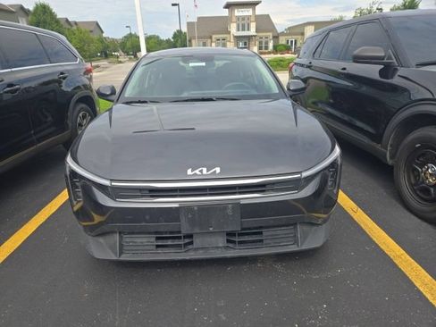 Used 2025 Kia K4 FWD image 2