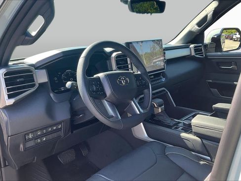 Used 2026 Toyota Tundra Limited AWD/4WD image 16
