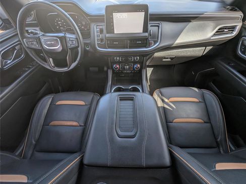 Used 2023 GMC Yukon AT4 w/ Technology Package image 31