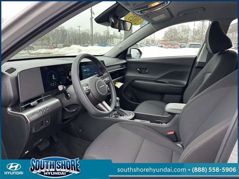 Certified 2025 Hyundai Kona SE image 16