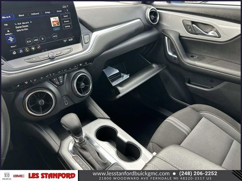 Used 2025 Chevrolet Blazer LT w/ Driver Confidence Package FWD image 34