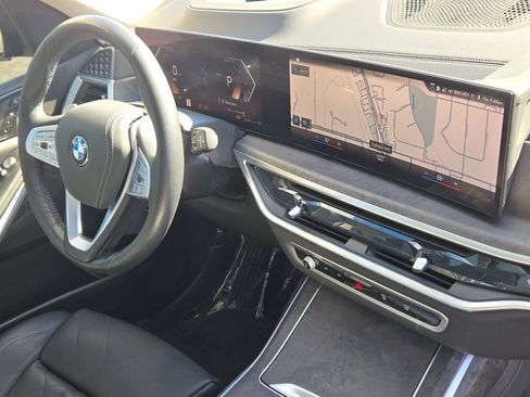 Used 2023 BMW X7 xDrive40i image 13