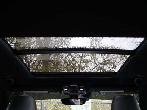 Used 2024 Jeep Grand Cherokee Overland image 51