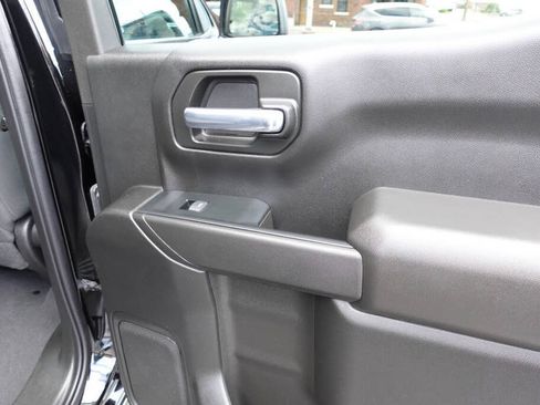 Used 2023 Chevrolet Silverado 1500 Custom AWD/4WD image 30