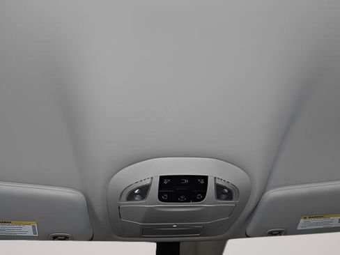 Certified 2023 Chrysler Pacifica Touring-L FWD image 22