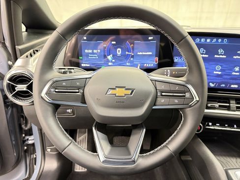 New 2026 Chevrolet Equinox EV LT w/ Comfort Package AWD/4WD image 28