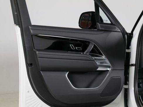New 2026 Land Rover Range Rover SE AWD/4WD image 25