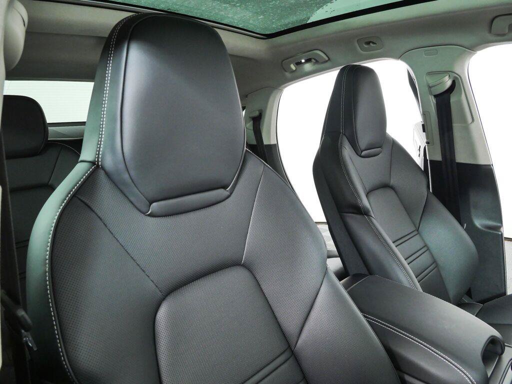 New 2026 Porsche Cayenne GTS AWD/4WD image 25