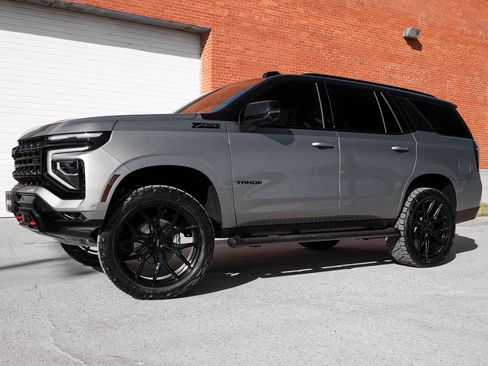 Used 2026 Chevrolet Tahoe Z71 w/ Z71 Off-Road Package image 9