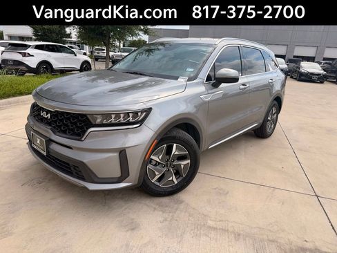 Certified 2022 Kia Sorento S AWD/4WD image 1