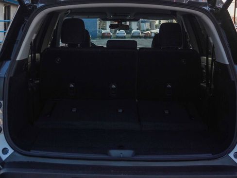 New 2025 Nissan Pathfinder SV w/ Black Appearance Package image 11