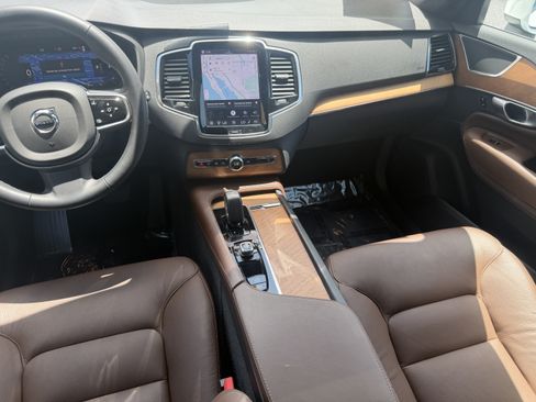 Certified 2023 Volvo XC90 B5 Plus w/ Protection Package Premier AWD/4WD image 14