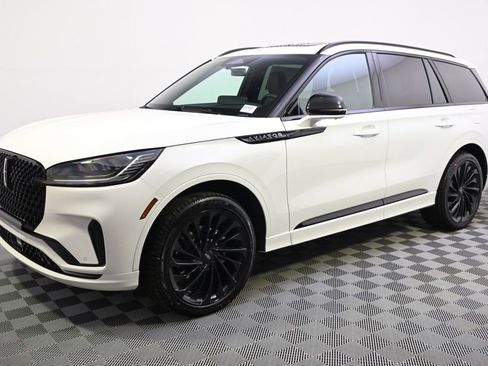 New 2026 Lincoln Aviator Reserve AWD/4WD image 2