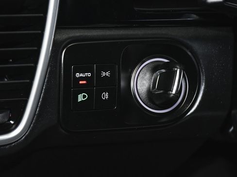 Used 2022 Porsche Cayenne GTS image 25