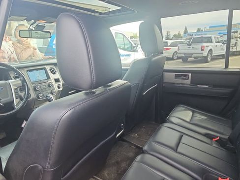 Used 2017 Ford Expedition Limited w/ Equipment Group 301A AWD/4WD image 12
