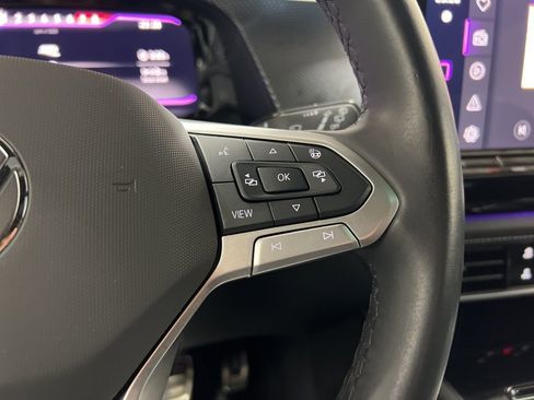 Certified 2024 Volkswagen Atlas Cross Sport SEL Premium R-Line image 44