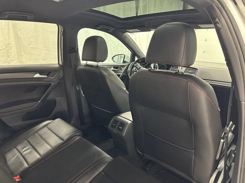 Used 2020 Volkswagen GTI SE FWD image 52