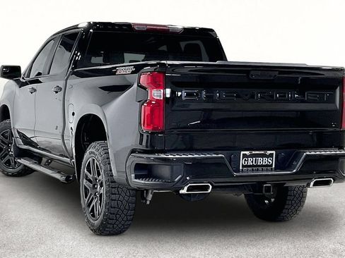 Used 2023 Chevrolet Silverado 1500 LT Trail Boss w/ LPO, Dark Essentials Package AWD/4WD image 15