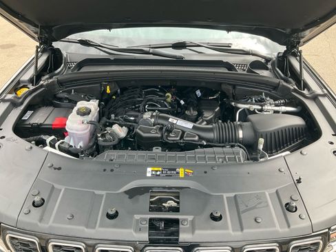 Used 2023 Jeep Grand Cherokee Limited w/ Trailer Tow Prep Group (B) image 24