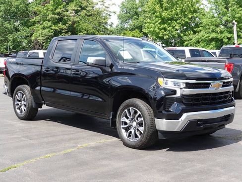 Used 2024 Chevrolet Silverado 1500 LT AWD/4WD image 5
