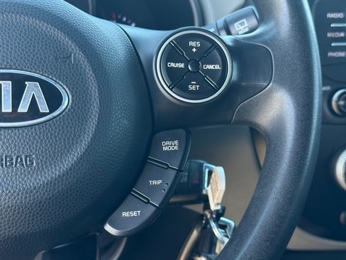 Used 2019 Kia Soul FWD image 15