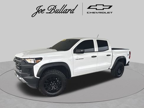 Used 2025 Chevrolet Colorado Trail Boss AWD/4WD image 1