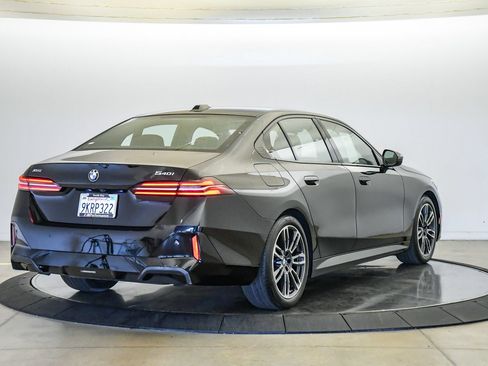 Used 2024 BMW 540i xDrive w/ M Sport Package AWD/4WD image 5