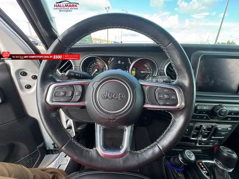 Used 2023 Jeep Wrangler Unlimited Sahara w/ Cold Weather Group AWD/4WD image 28