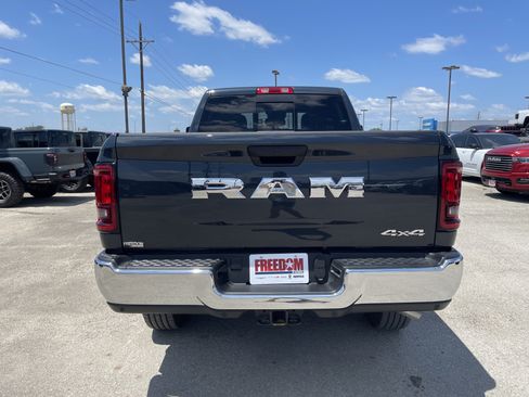 Used 2026 RAM 2500 Tradesman AWD/4WD image 5