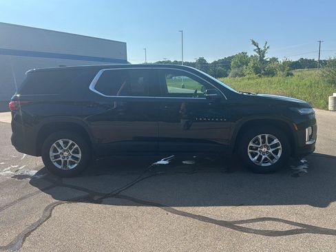Used 2023 Chevrolet Traverse LS w/ Safety Package FWD image 6